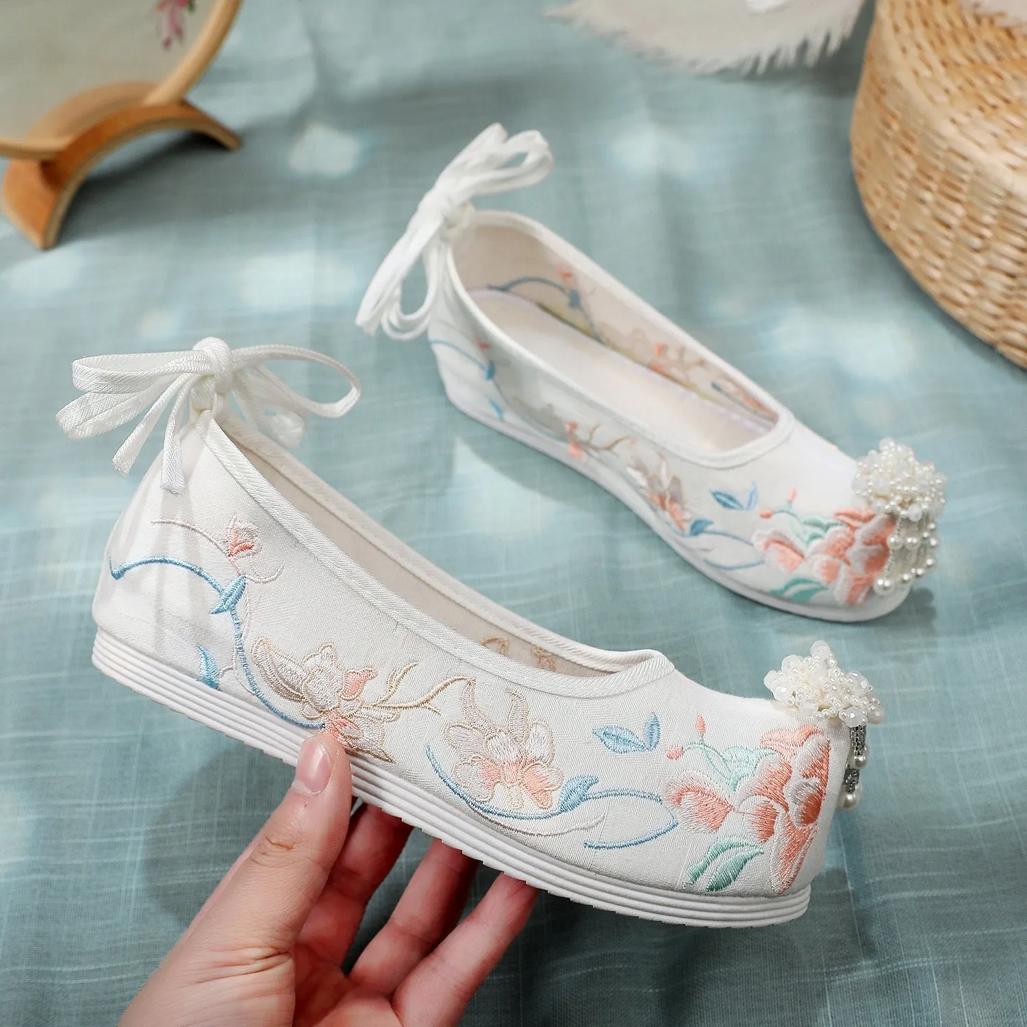 Classy Height Increasing Insole Bow Antique Canvas Shoes