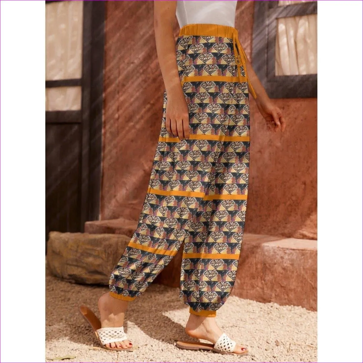 Diamonds in The Sun Womens Carrot Pants