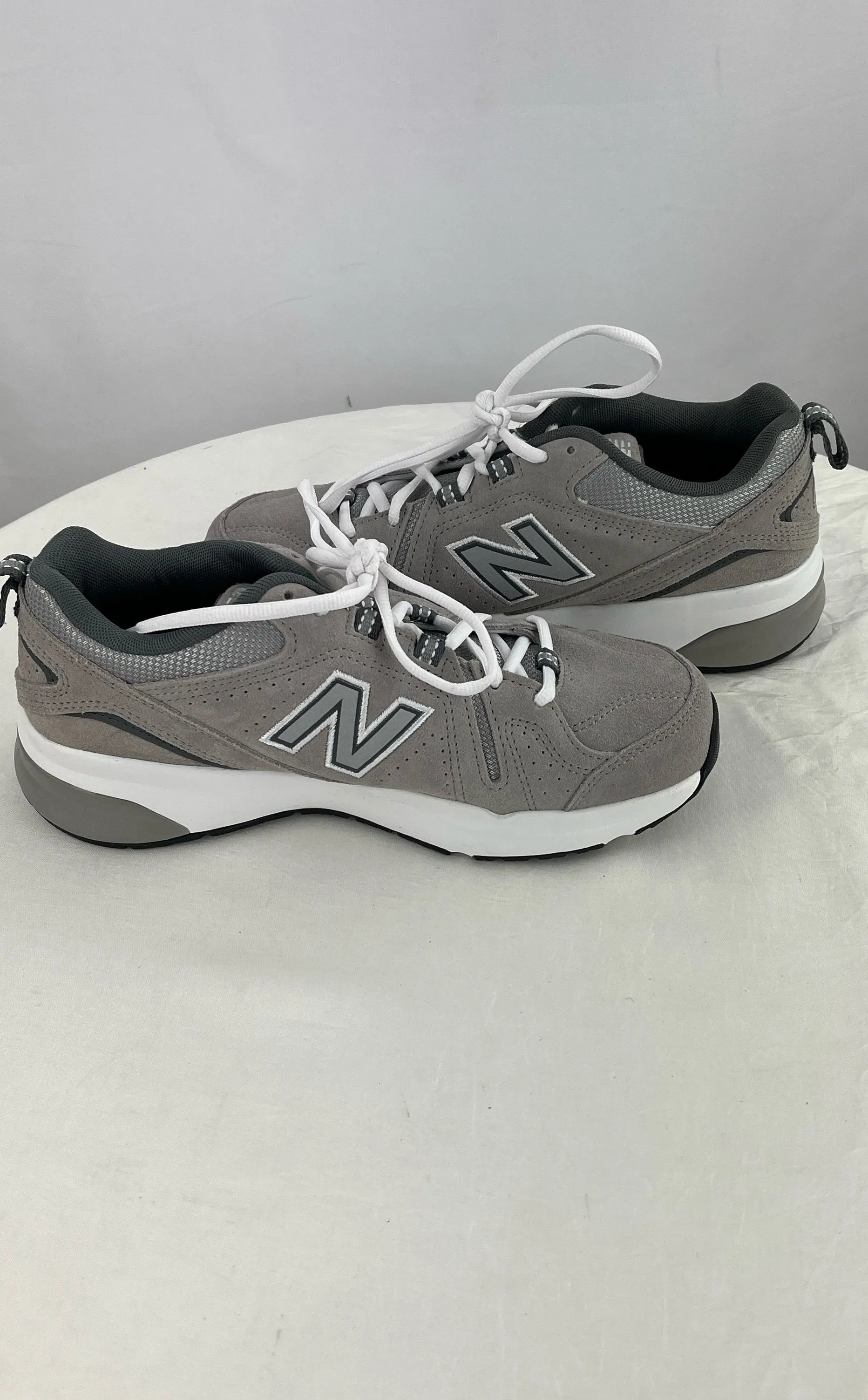 New Balance Women's 608 Gray Cross Training Running Shoes Sie 6.5 NWOB