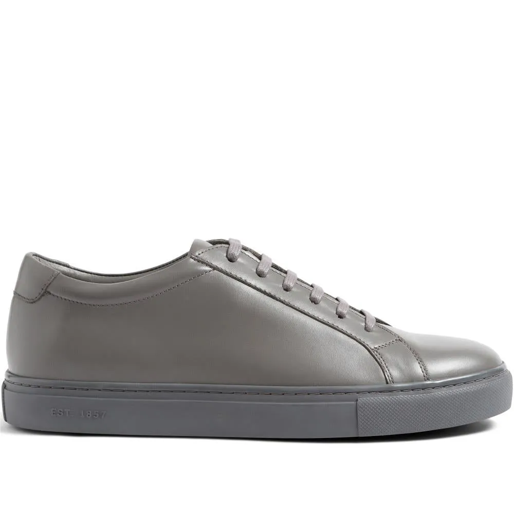 Sutton Leather Sneakers / 320 905