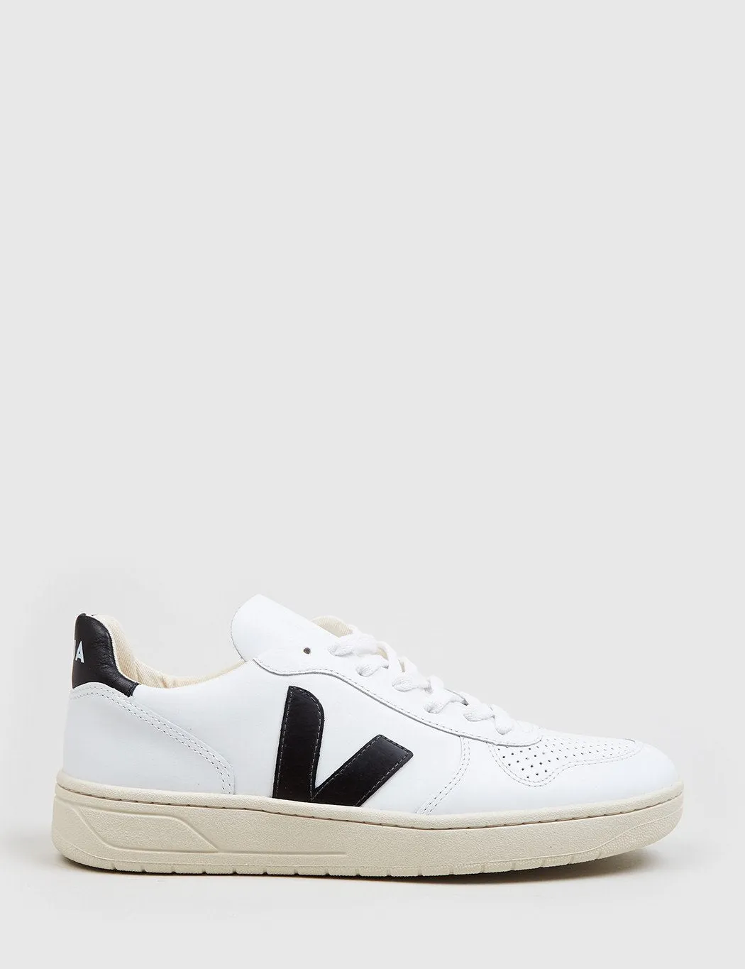 Veja V-10 Trainers - Leather White/Black