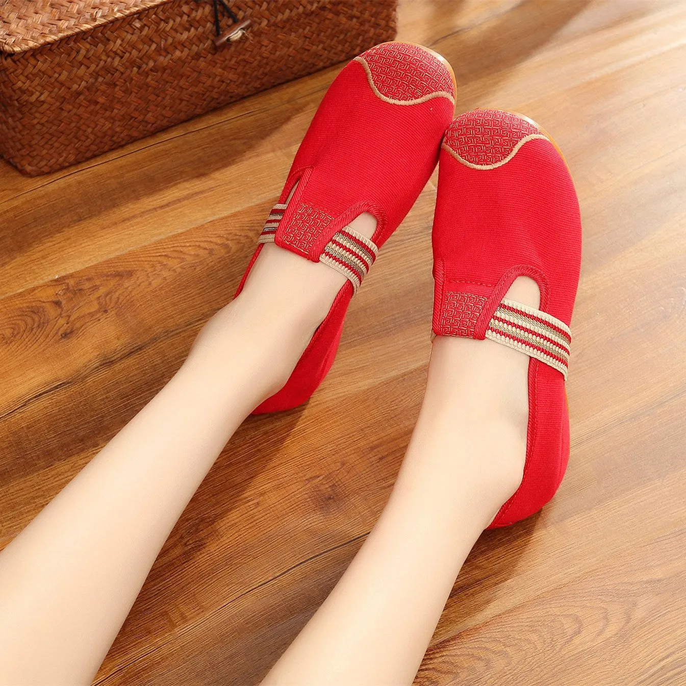 Women's Elegant Ethnic Style Tendon Bottom Height Increasing Canvas Shoes